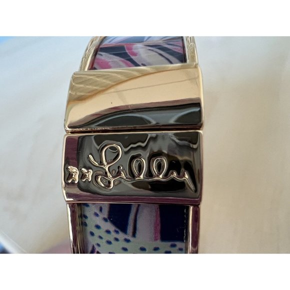 Lilly Pulitzer Bracelet Magnetic Closure “You’ve Been Spotted” - Picture 2 of 6